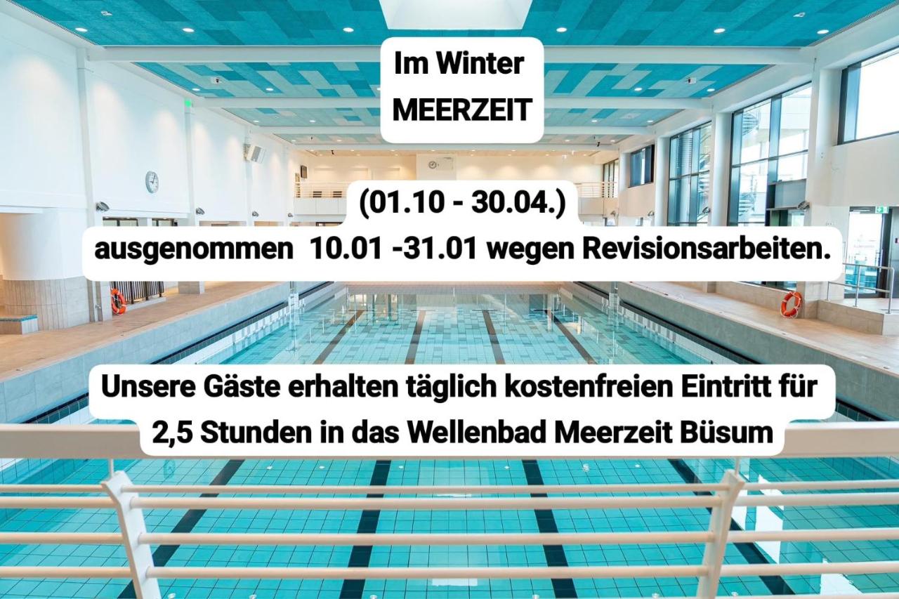 Fewo Schröder - Pier 5 - inklusive Bettwäsche und Handtücher - seitlicher Meerblick - saisonal - Strandkorb & Schwimmbad - Ferienwohnung Büsum