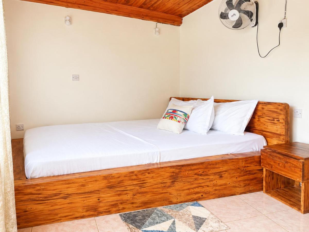 A long stay beach house, 100 metres from Diani Beach - B&B Diani Beach