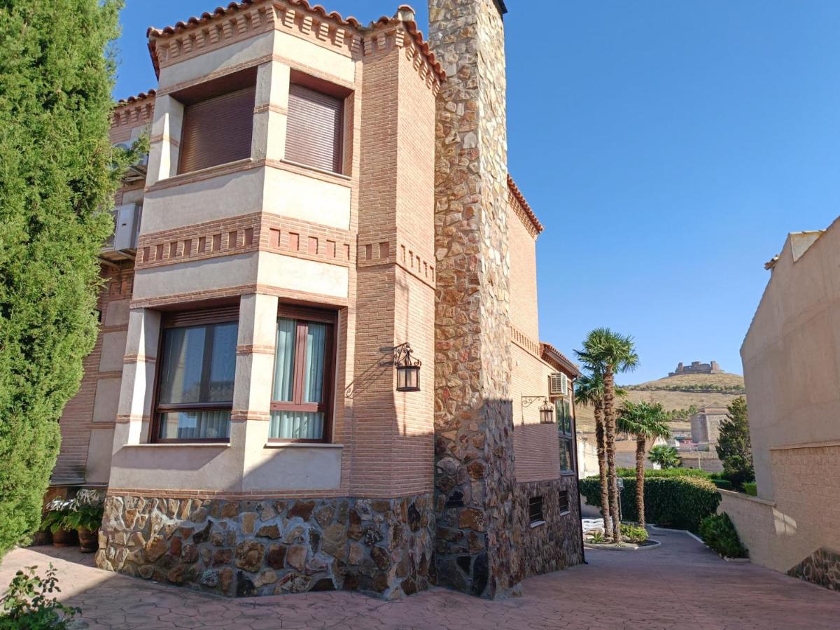 Casa Rural Vista Castillo - B&B Almonacid de Toledo