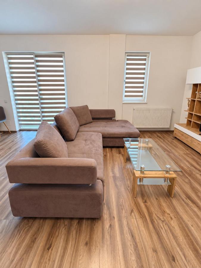 Lady-s Place - B&B Floreşti