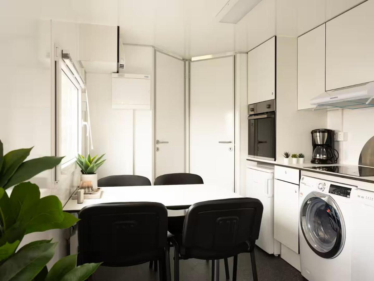 Budget Mobile House in Faroe Islands - B&B Strendur