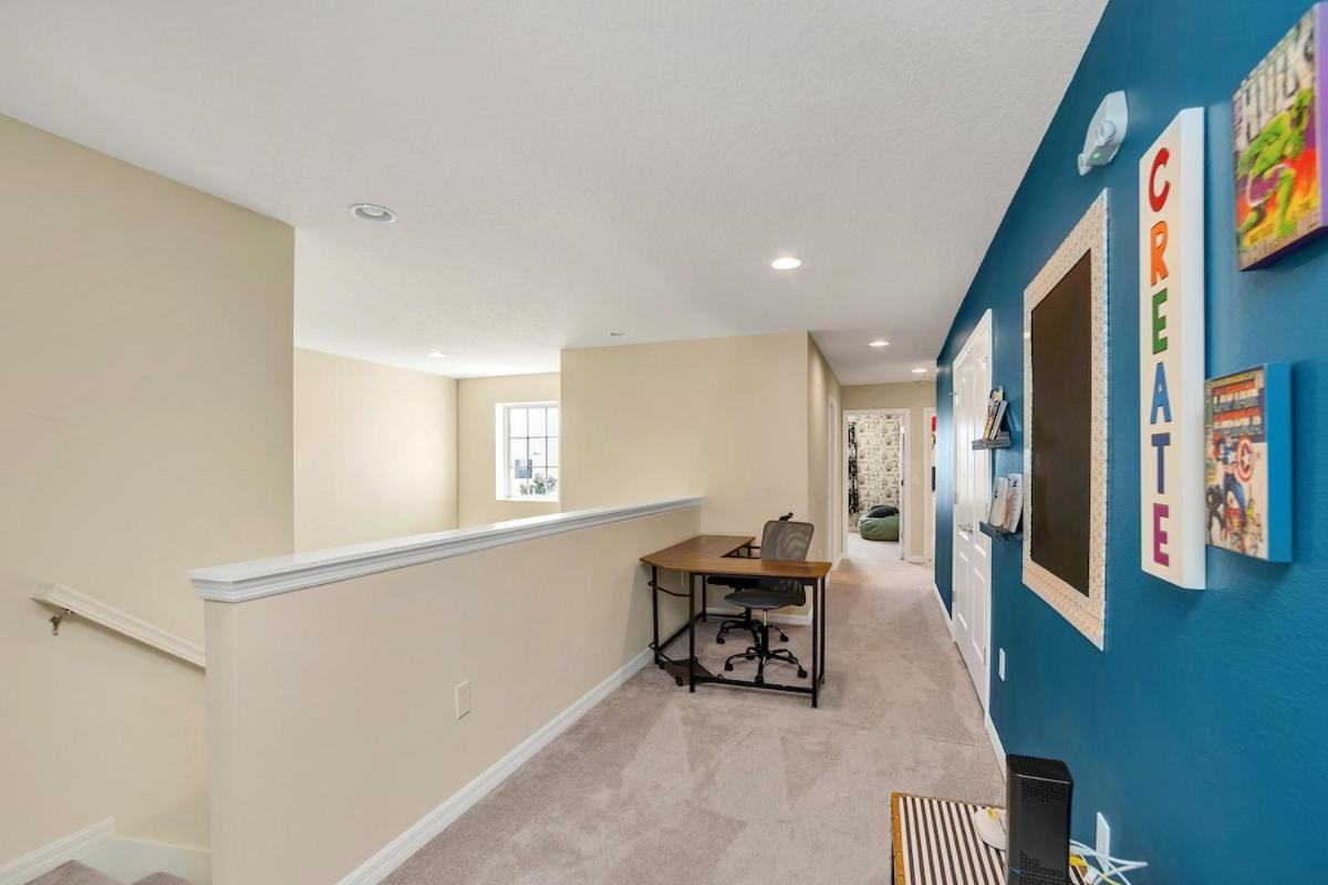 Private Villa wPool, BBQ,FREE Water Park Access - Bed and Breakfast Kissimmee