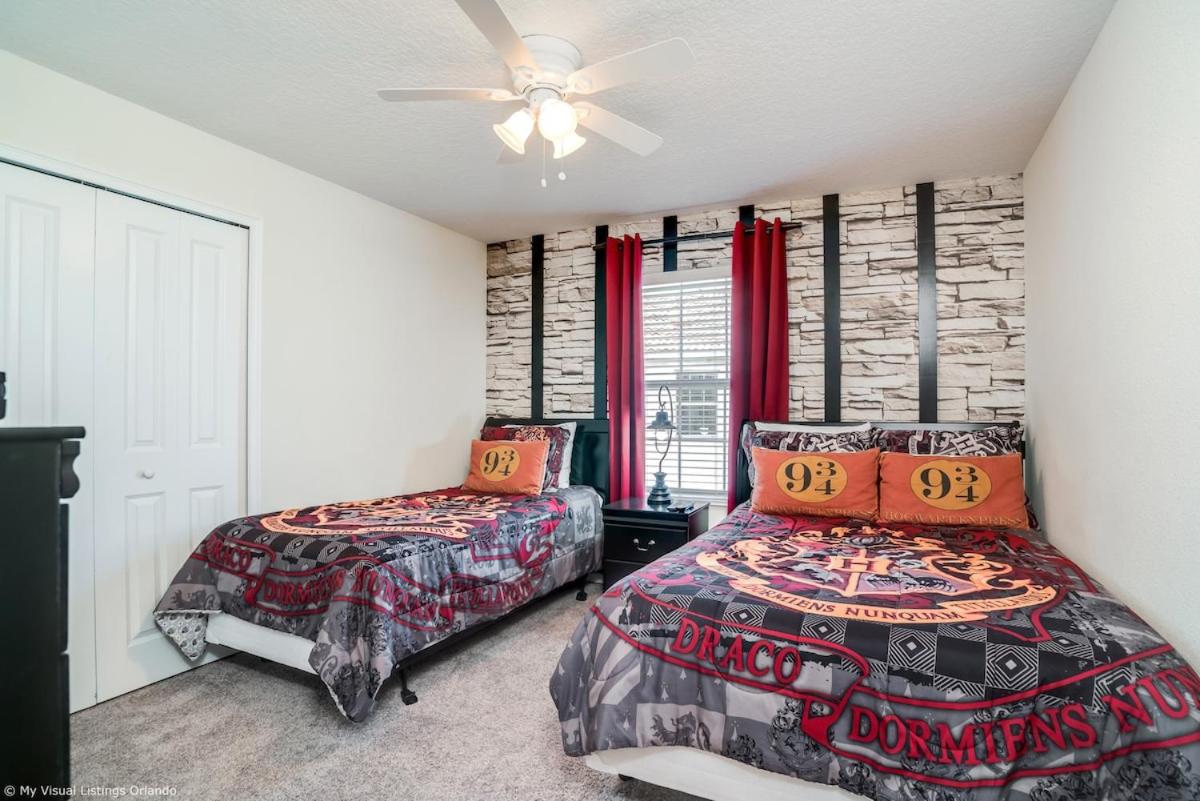 Stunning Lakeview Townhome w Private Pool - B&B Kissimmee