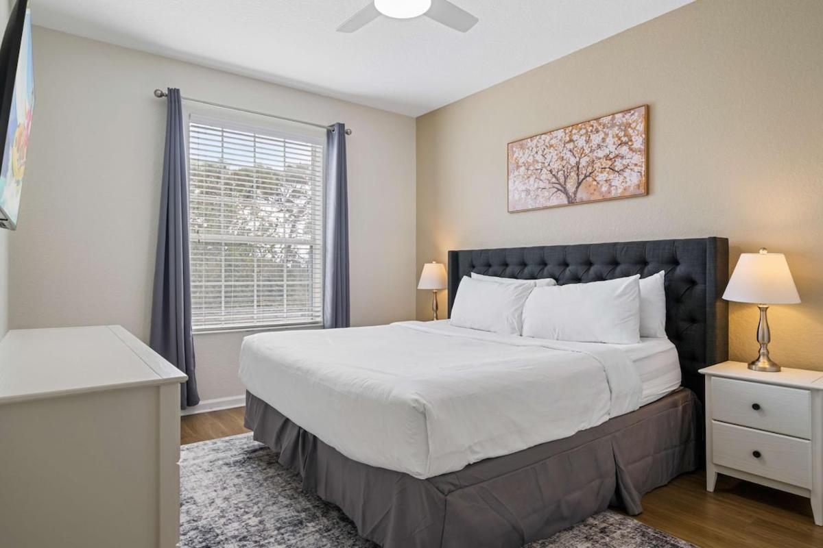 4024 Breakview Drive 303 - B&B Orlando