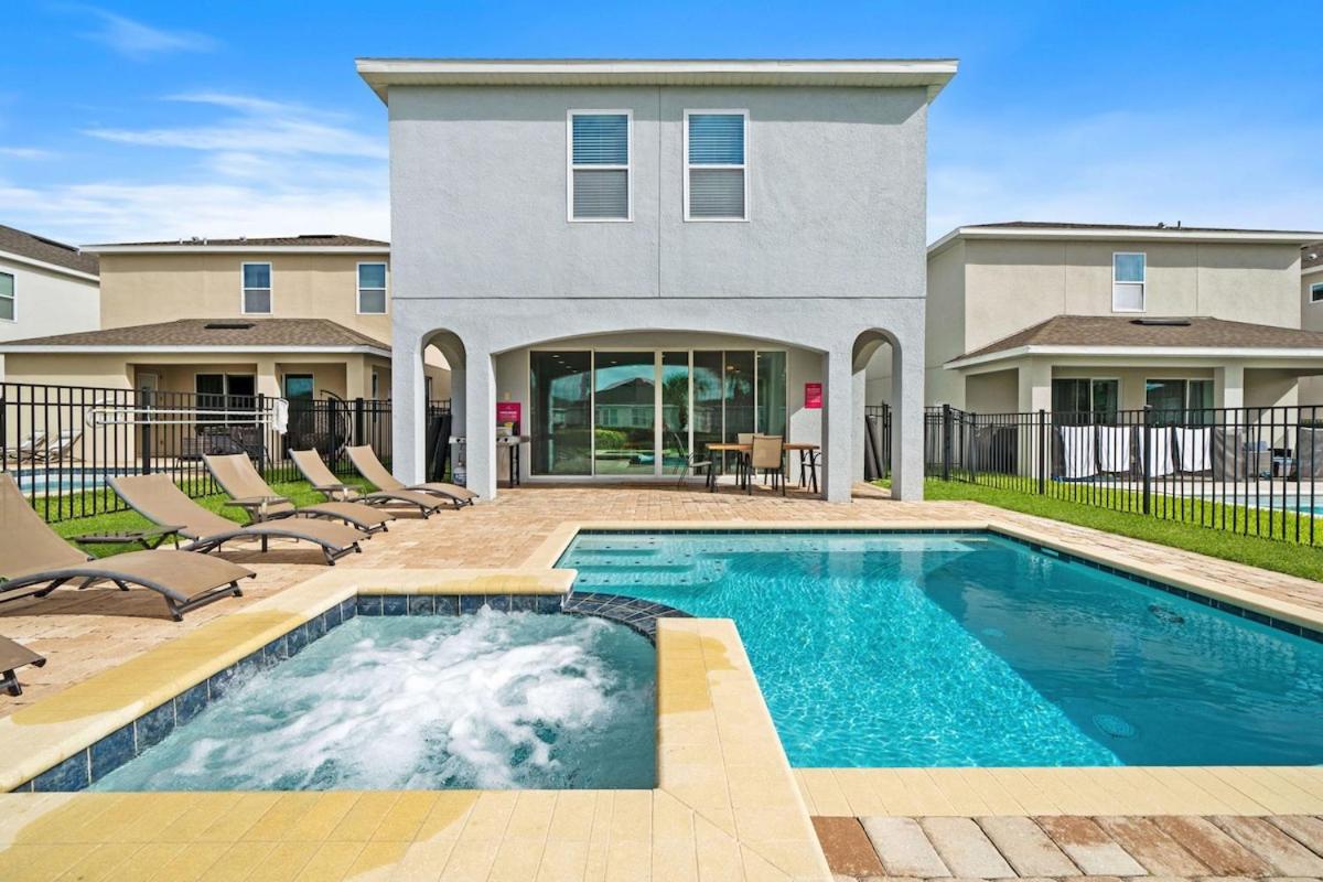 7410 Marker Avenue - B&B Orlando