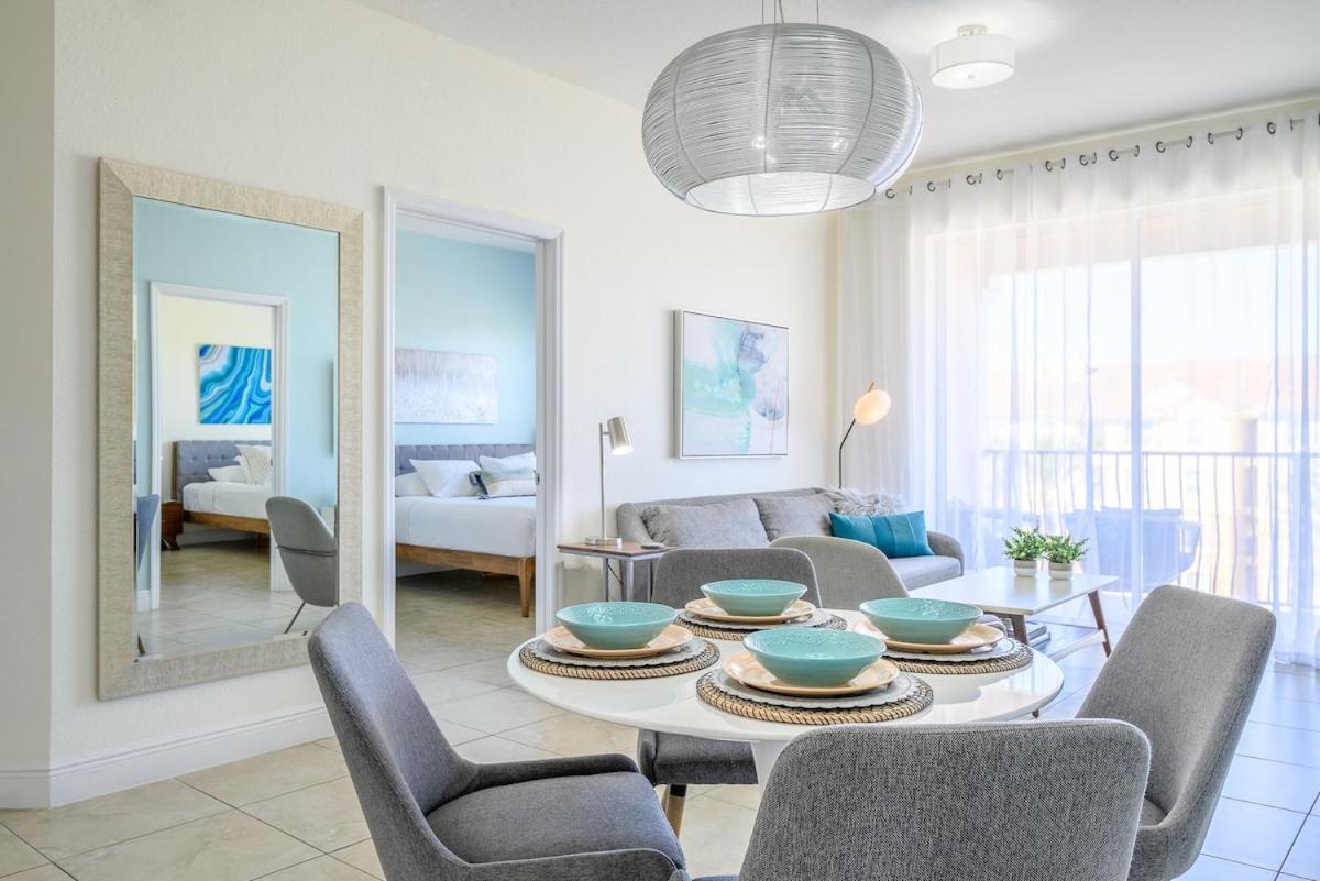 4862 Cayview Avenue 408 - B&B Orlando