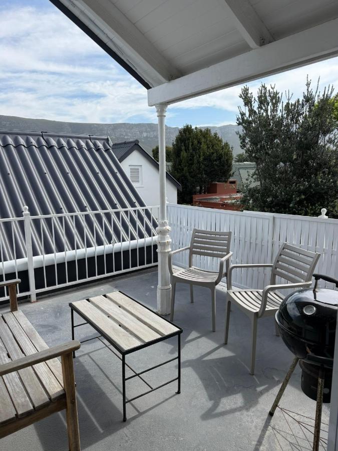 Champagne Accommodation by Host & Home - Bed and Breakfast Hermanus