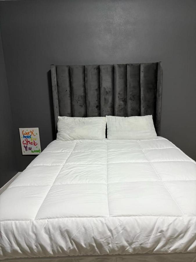 Binny's Guest House - B&B Ga-Mathako