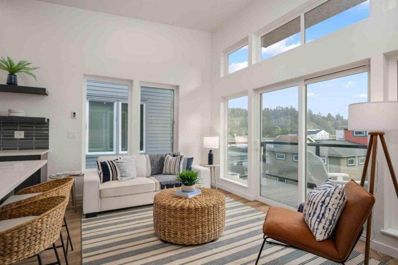 Modern Loft, Heart of Taft District pinpointstays - B&B Lincoln City