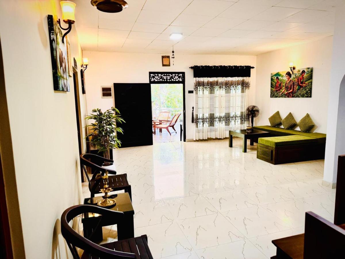 Brescia villa - Your private villa in Matara - B&B Gandara West