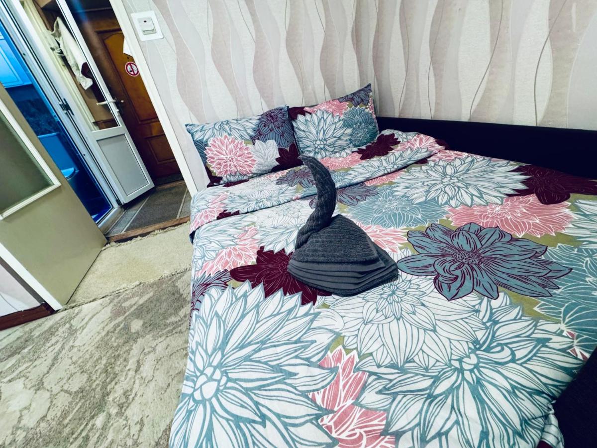 Smile & Shine apartment - B&B Chișinău