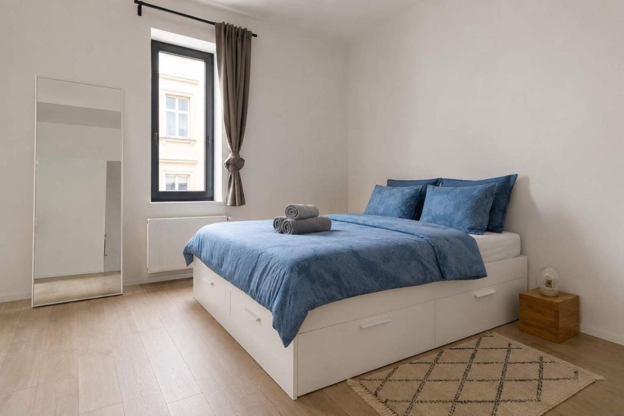 Modern Loft Downtown - Parking, Terrace, Spacious - B&B Bruxelles