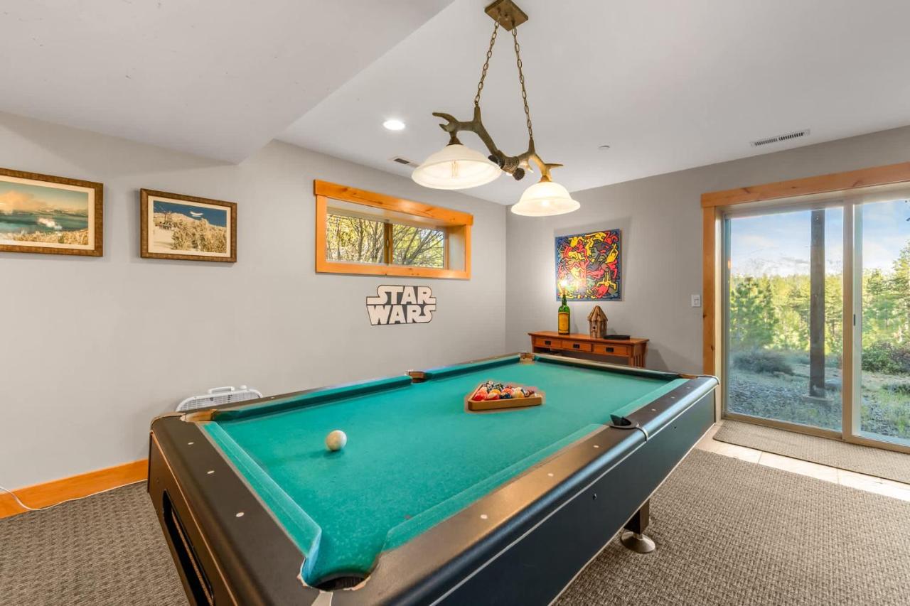 Shaquinaw - Mountain views, Hot tub & Game Room! - B&B South Lake Tahoe