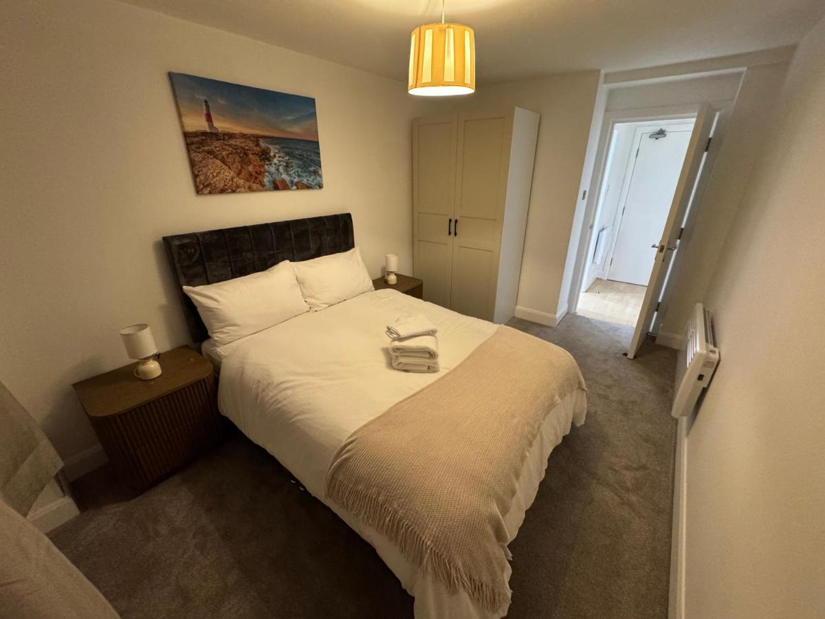 Modern 1-bed apartments in Central Leeds - B&B Leeds
