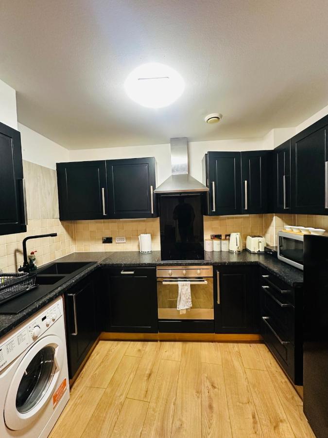 Luxury Modern Flat Sleep 4 Free Secured Parking - B&B Gravesend