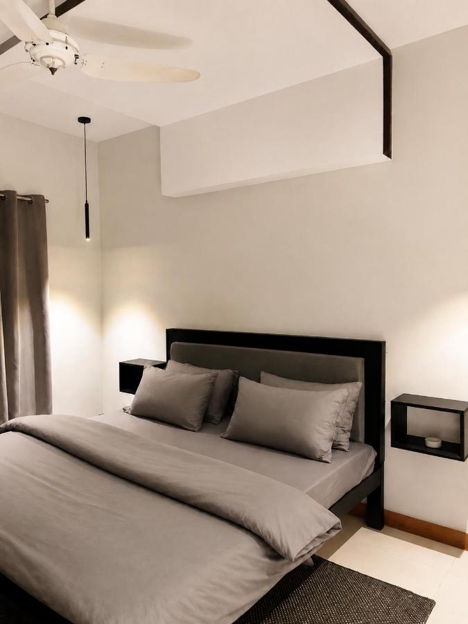 Celeste Boutique Rooms - 3 Mins from LUMS DHA Phase 5 - Chambres d'hôtes Lahore