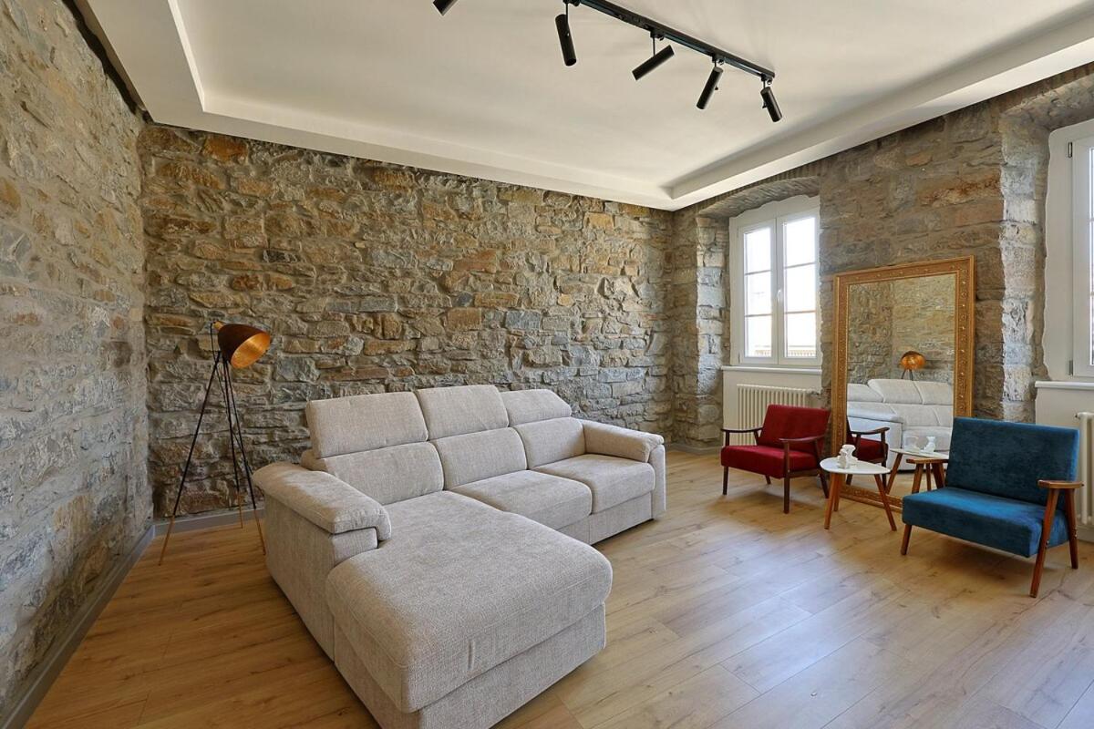 Stone House, Comfort nel cuore di Trieste - Ferienwohnung Triest