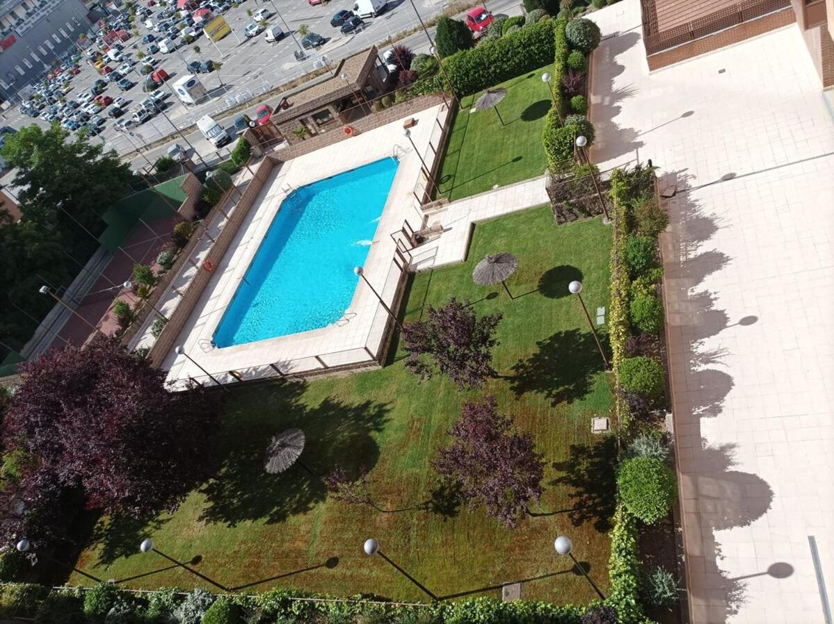 Espectacular apartamento a pocos metros de IFEMA & Plenilunio by beBalmy - Bed and Breakfast Madrid