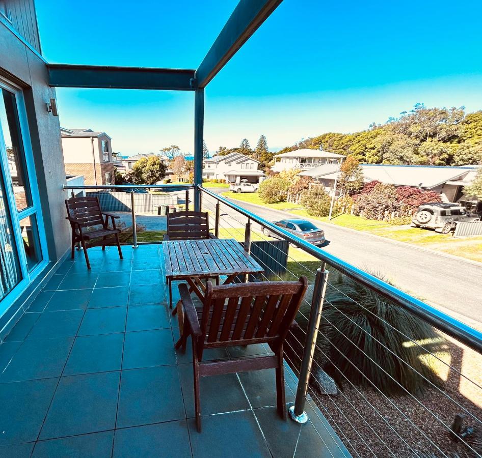 Large Five Bdrm Home Near Beach - Ferienwohnung Apollo Bay