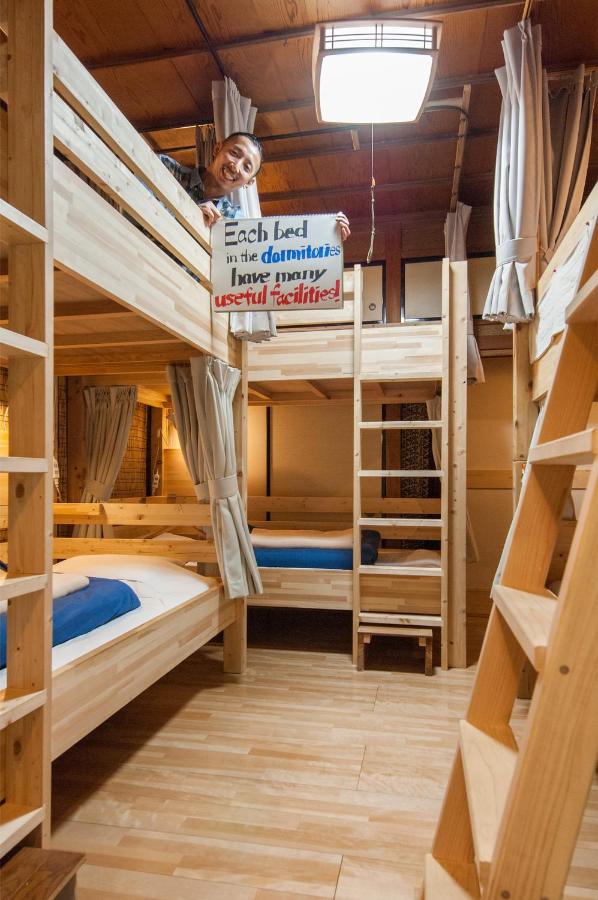 Etagenbett in gemischtem Schlafsaal (6 Erwachsene)