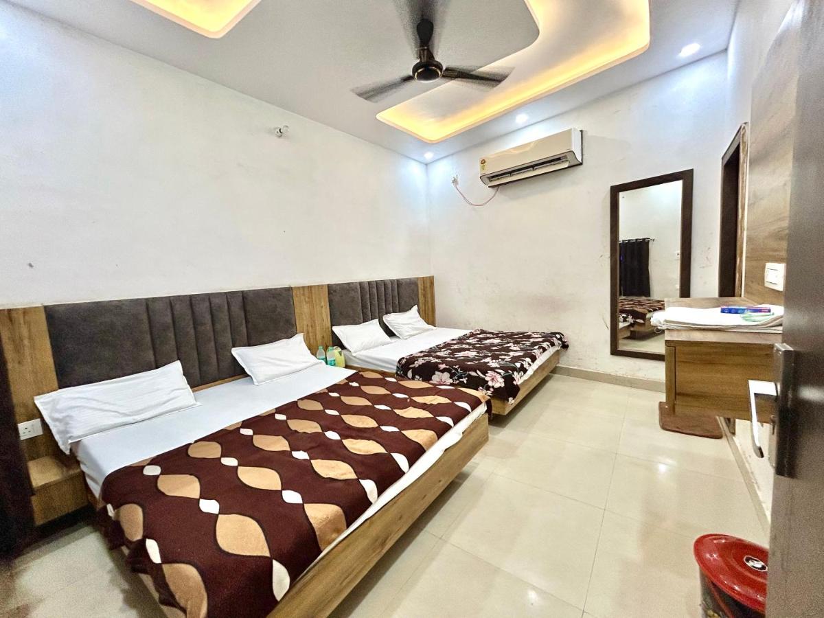 Madhav Guest House Mathura - B&B Mathura