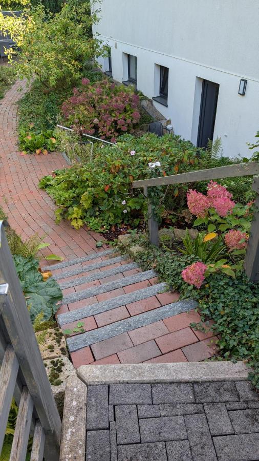 Schönes Appartement am Weser-Radweg mit neuen Betten - B&B Minden