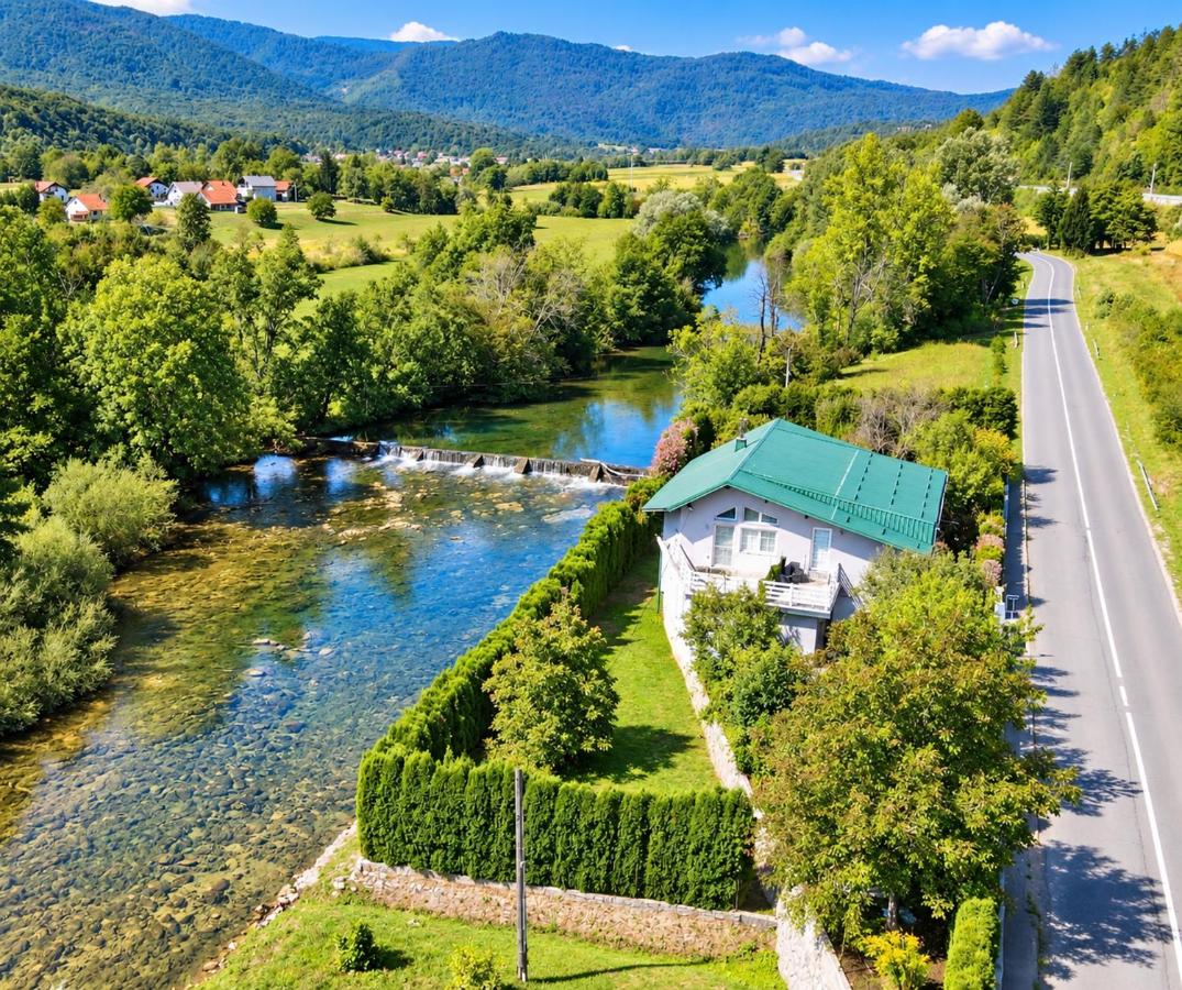 Art Room & Apartment Riverside - B&B Ogulin