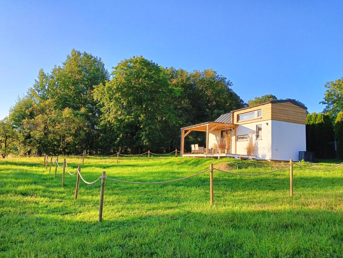 Tiny house Na louce - Chambres d'hôtes Náchod