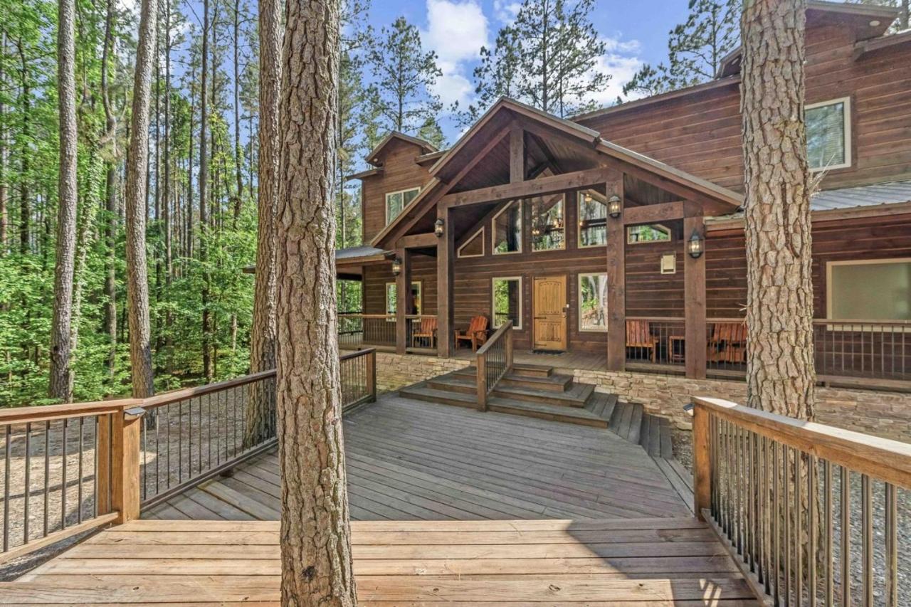 Low Rider Lodge - Backs to Pine Forest and ATV Trail Access from Driveway - B&B Broken Bow
