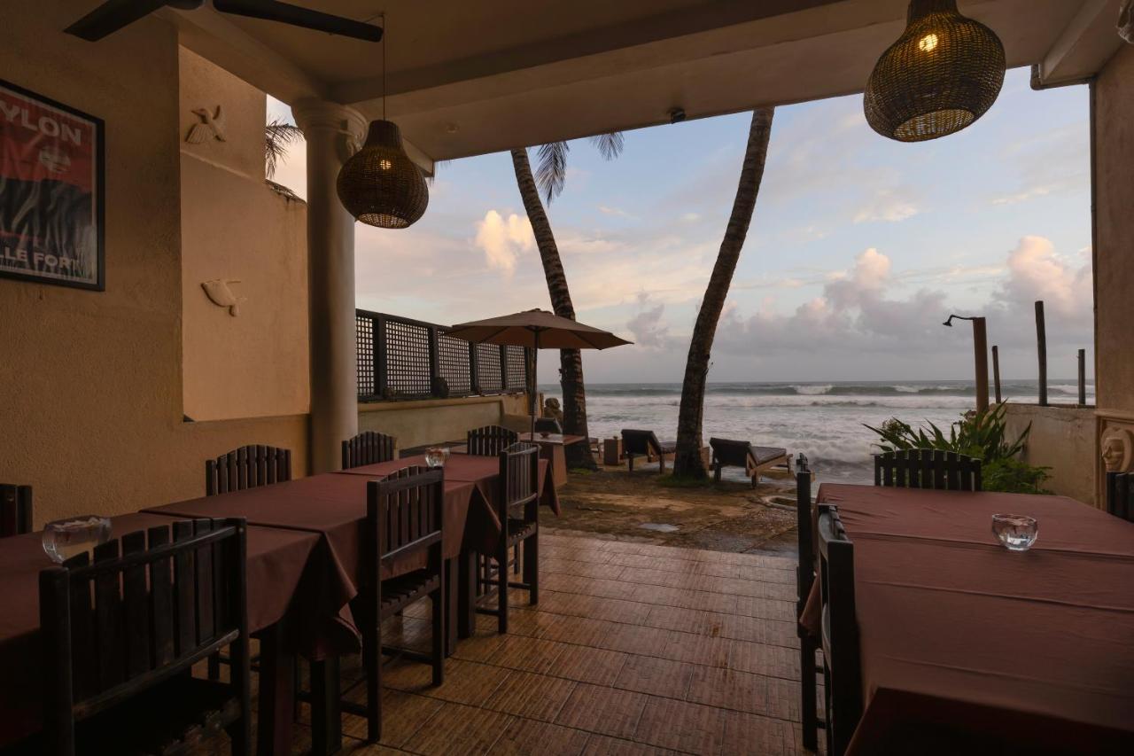 Blue Sky Beach Resort - Ferienwohnung Unawatuna