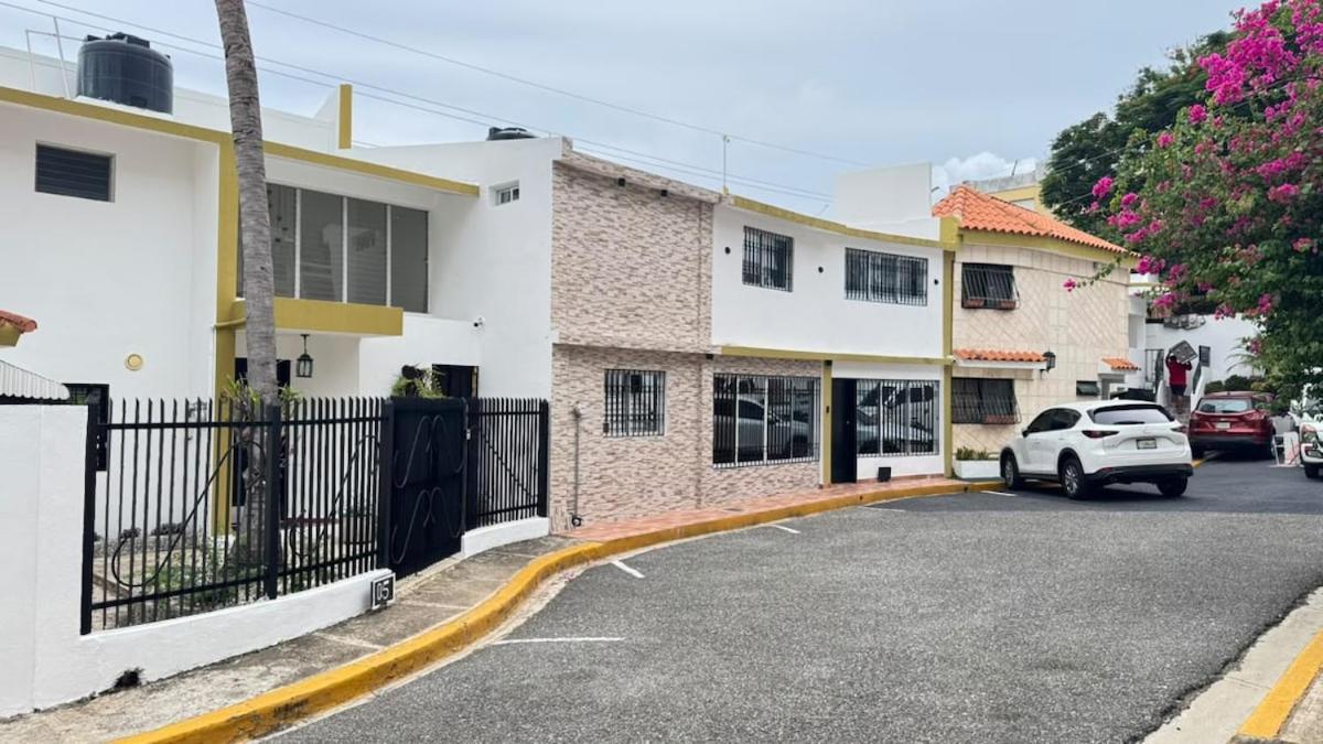 Cozy 1BR Gated Community in Central Santo Domingo - B&B Santo Domingo