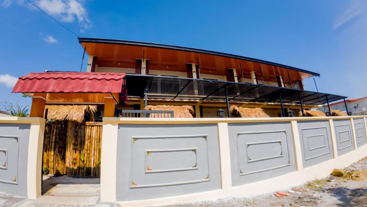 Raka Booming Homestay - B&B Sengkol