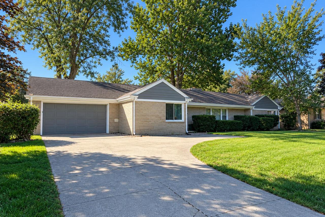 Great for Groups & Reunions, Pet Friendly Ranch, Huge Fenced Yard, 5 min to ND - Ferienwohnung South Bend