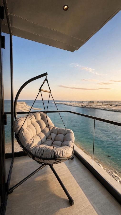 شقة فاخرة بإطلالة كاملة على البحر وصالة سينما - Bed and Breakfast Khobar