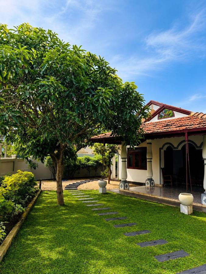 Dona's Villa, Coastal Tropical House - Ferienwohnung Kepungoda