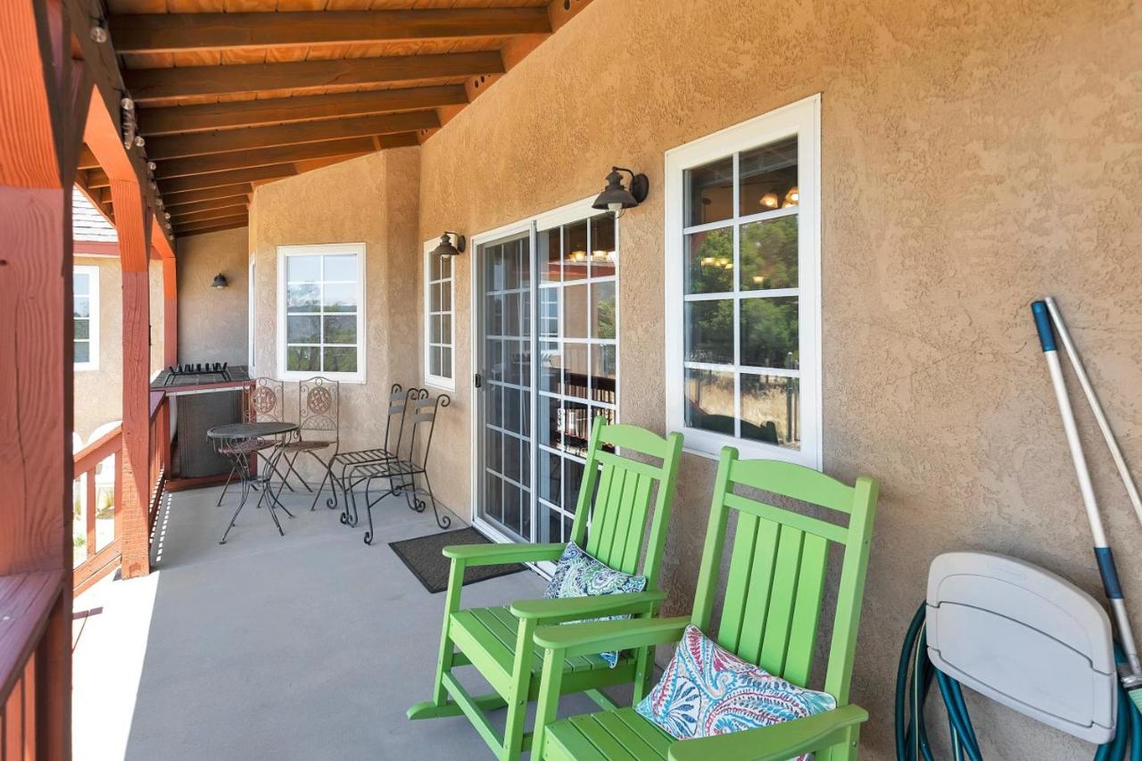 Country Hot Tub Hideaway with Amazing Views on 40 Acres - Ferienwohnung Ranchita