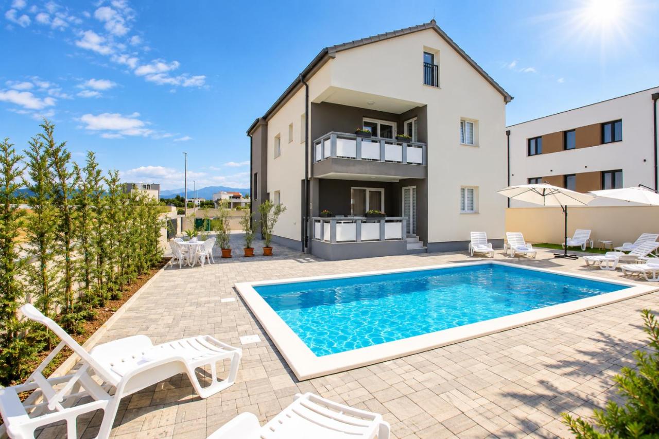 Apartmani Gabriel - B&B Vrsi