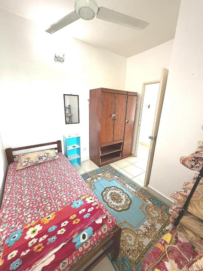 Humaira Homestay - B&B Batu Caves