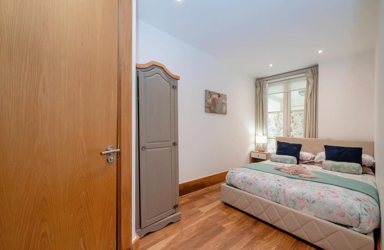 The EMPRESS - Duplex Maisonette - B&B London