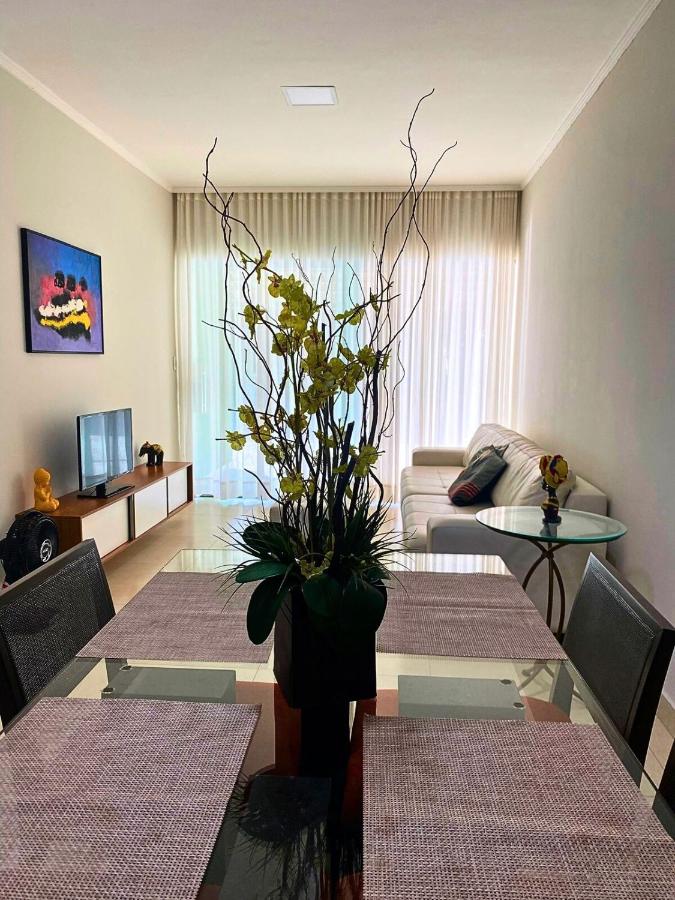 Casa Confortável em Condomínio com Piscina - B&B Prado