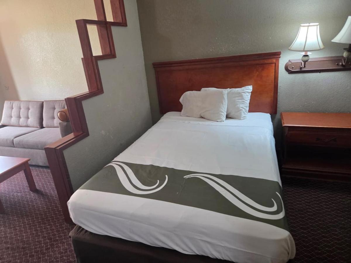 SA - King Bed Room with Full Kitchen 102 - B&B San Antonio
