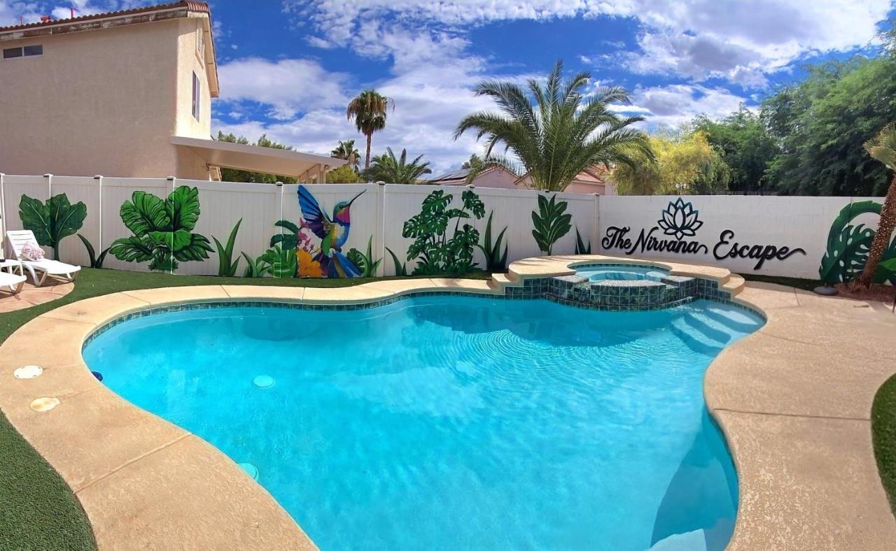 Nirvana Escape, Pool, hot tub, game room, home gym! - Chambres d'hôtes Las Vegas