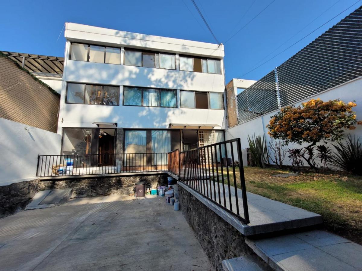 Amparo Bedroom - Bed and Breakfast Mexico-stad