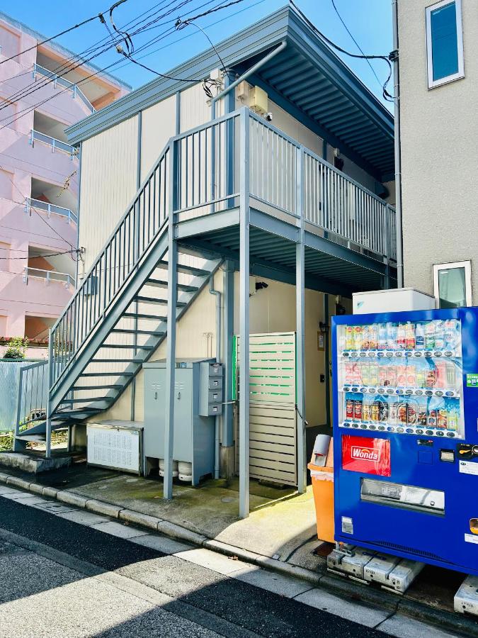 Ayase Room 102 - Double bed & Mattress - Tokyo Access - B&B Tokyo