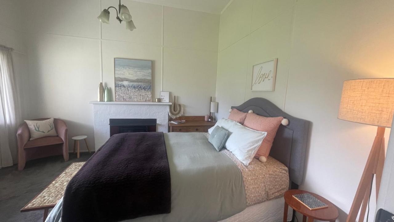 Marjalis Cottage, your perfect country getaway! - B&B Wonthaggi