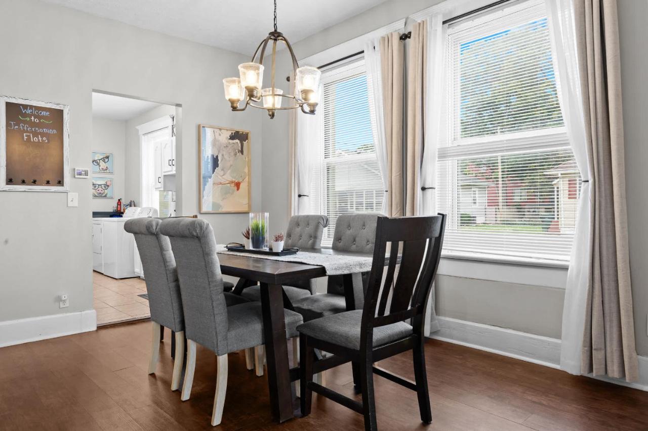 Stylish Home in Historic District Near Riverwalk - Bed and Breakfast Jeffersonville