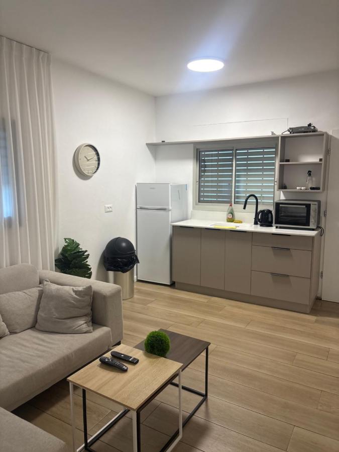 Yarin's apartment - Bed and Breakfast Kirjat Sjmona