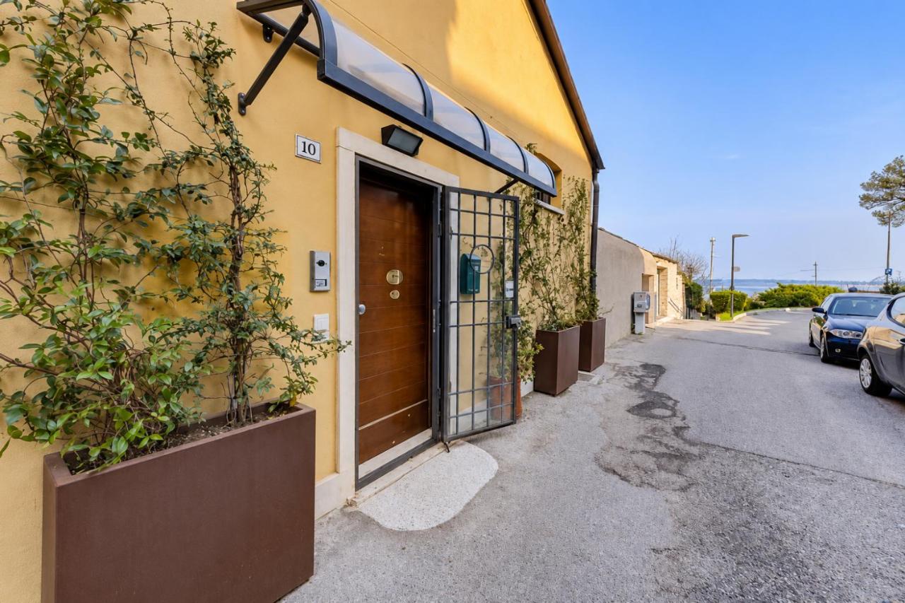 Kandinskij - Castello Luxury Apartments - B&B Desenzano del Garda