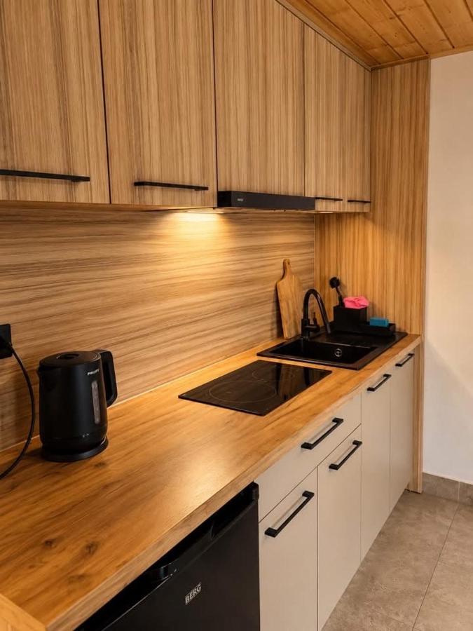 Domki przy lesie 300m od jeziora 509-619-803 - Ferienwohnung Zawóz