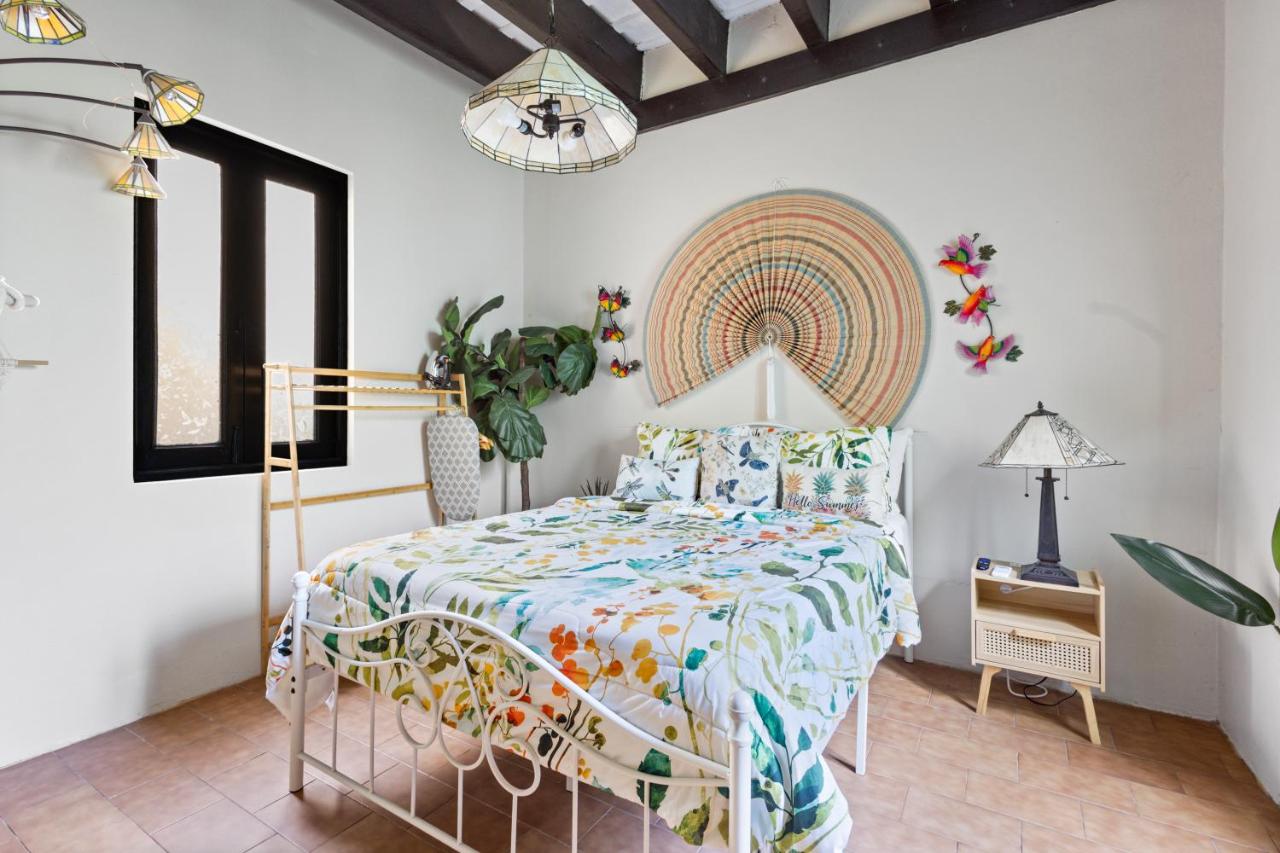 The Garden, Willow, & Tropical Apartments - Casa of Essence - Old San Juan - B&B San Juan